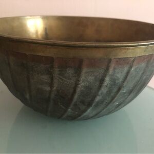 Antique brass bowl $5 when bundled